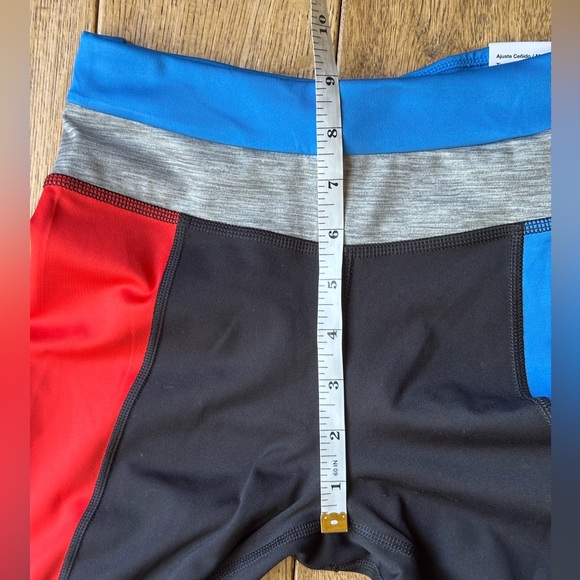 NEW Nike One Women’s Tight Fit Mid Rise 7/8 Length Colorblock Leggings size XS - Picture 9 of 10